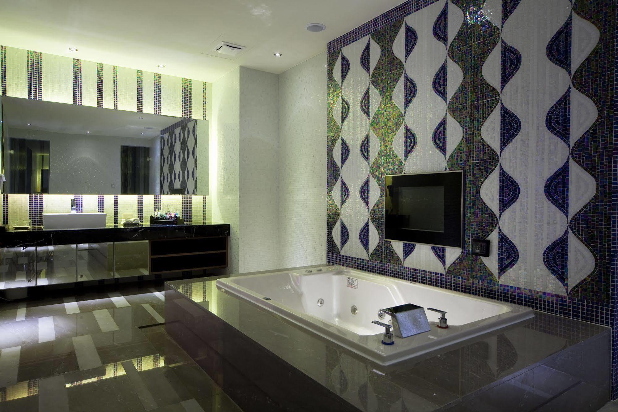 Wego Boutique Dazhi Motel Taipei Luaran gambar